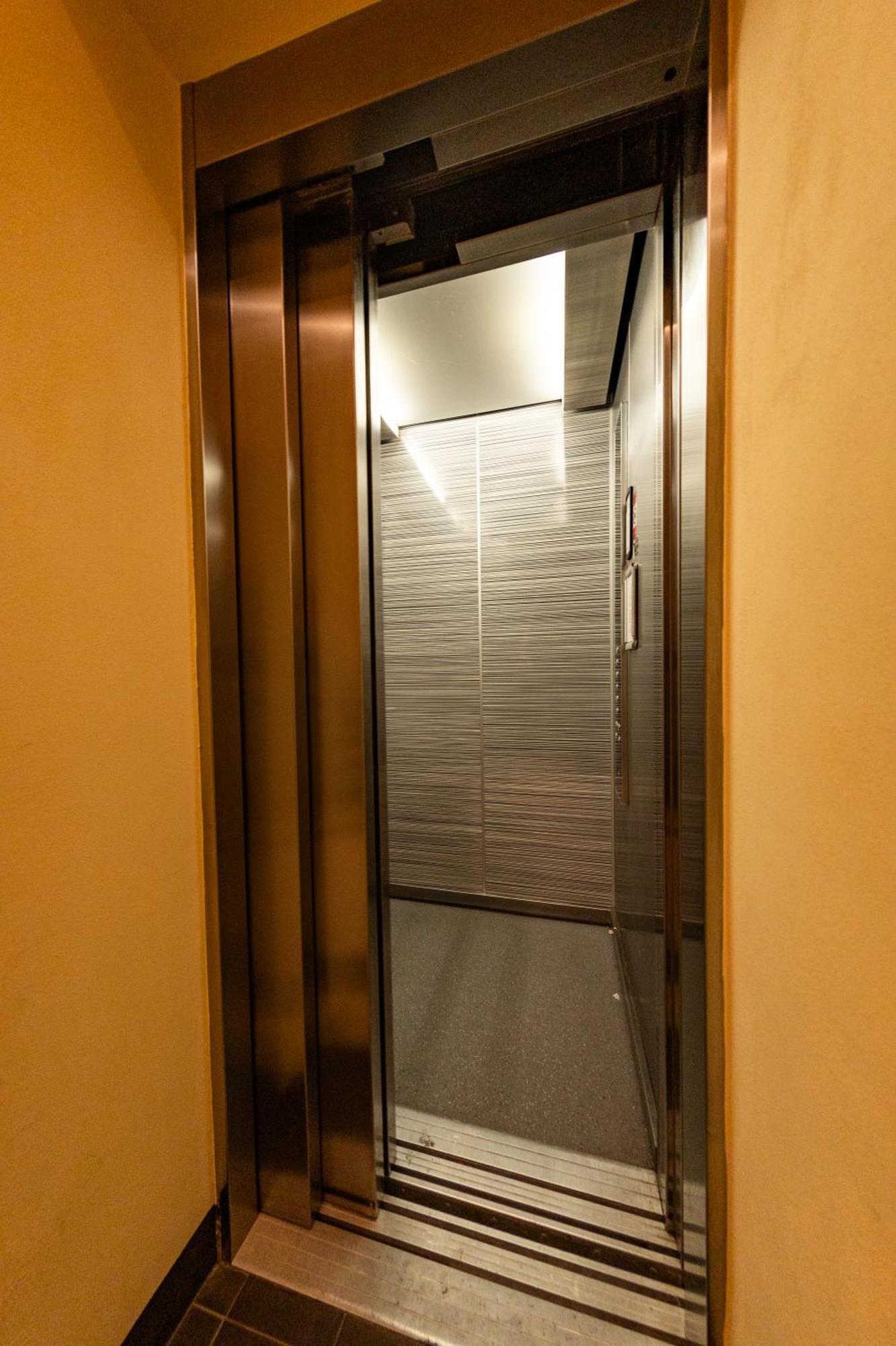 Wenceslas Square Apartment Prague Exterior photo